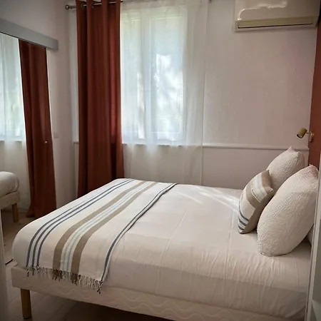 Otel Le Clos Du Dramont 2*