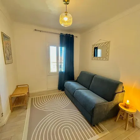 Le Clos Du Dramont Hotel