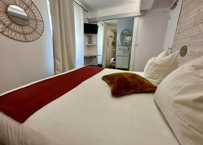 Le Clos Du Dramont Ξενοδοχείο 2*
