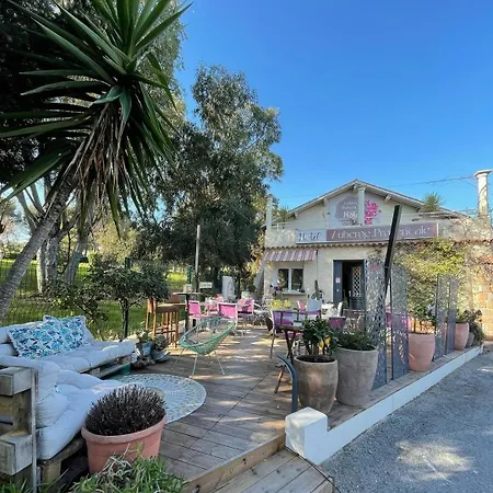 Provencale 2* Saint-Raphael (Var)