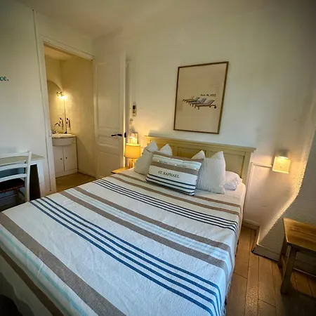 Le Clos Du Dramont 2*