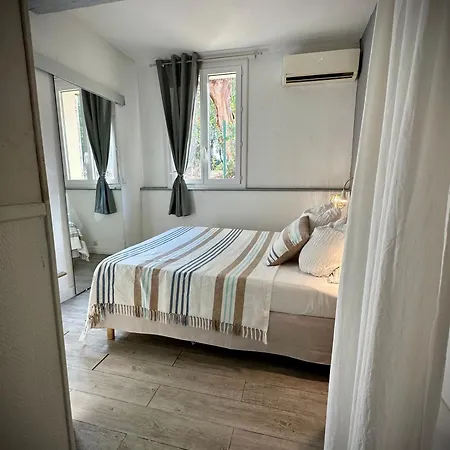 Le Clos Du Dramont Szálloda