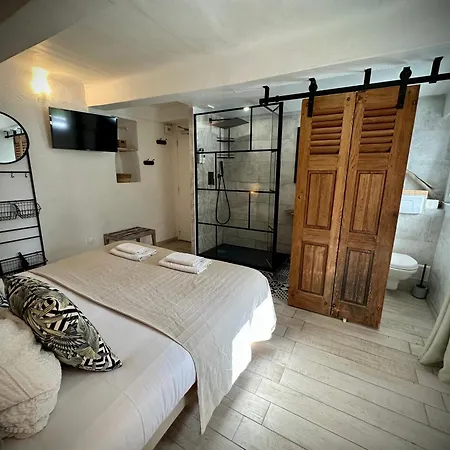 Le Clos Du Dramont Szálloda