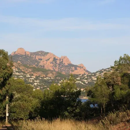 Le Clos Du Dramont Szálloda 2*