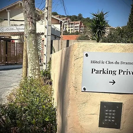 Le Clos Du Dramont فندق 2*