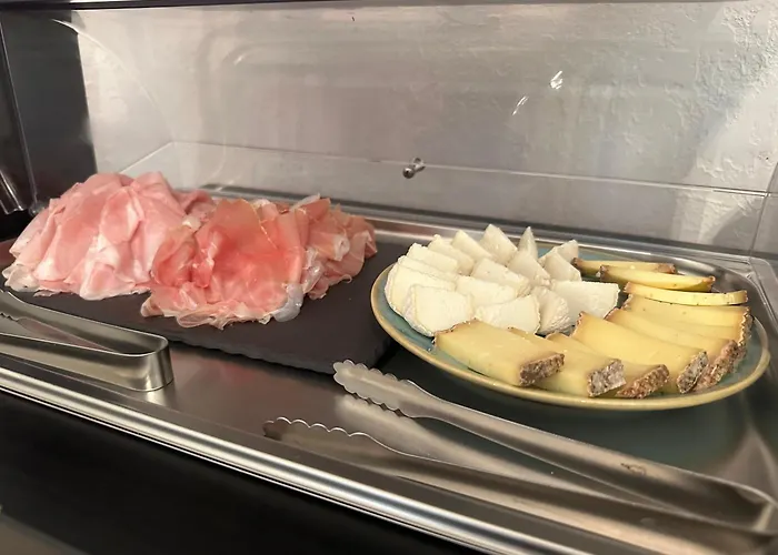 Le Clos Du Dramont فندق