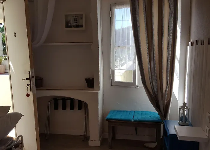 Hotel Le Clos Du Dramont 2*