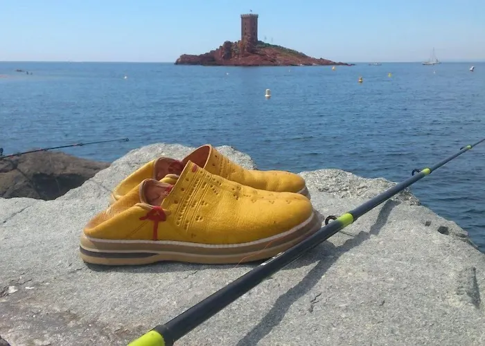 Le Clos Du Dramont Hotel